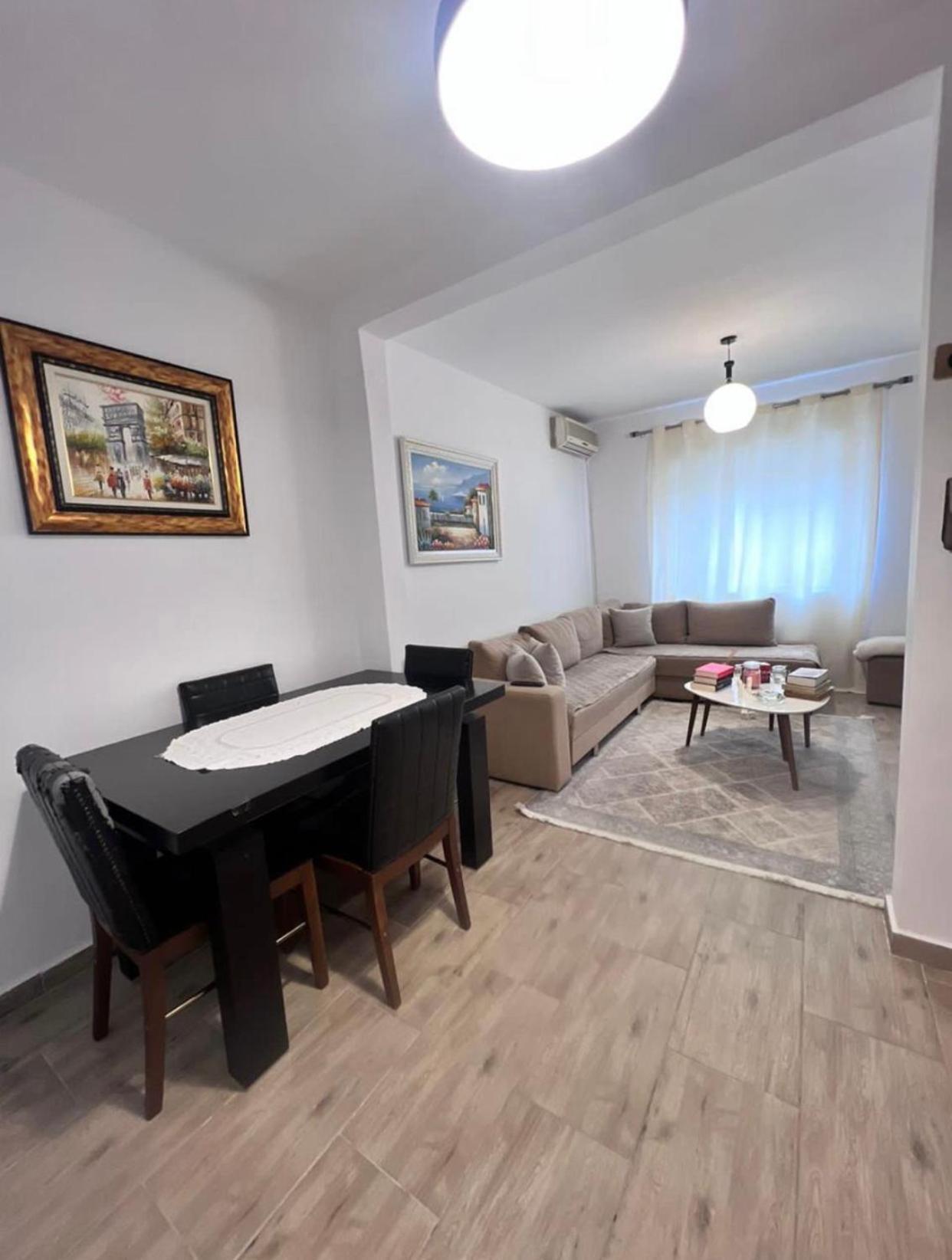21 Dhjetori Apartment Tirana